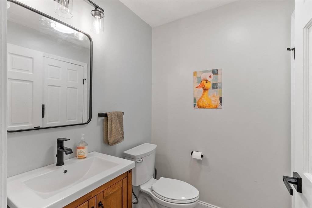 98 North End Road Townsend, MA 01469 - Photo 20 of 42