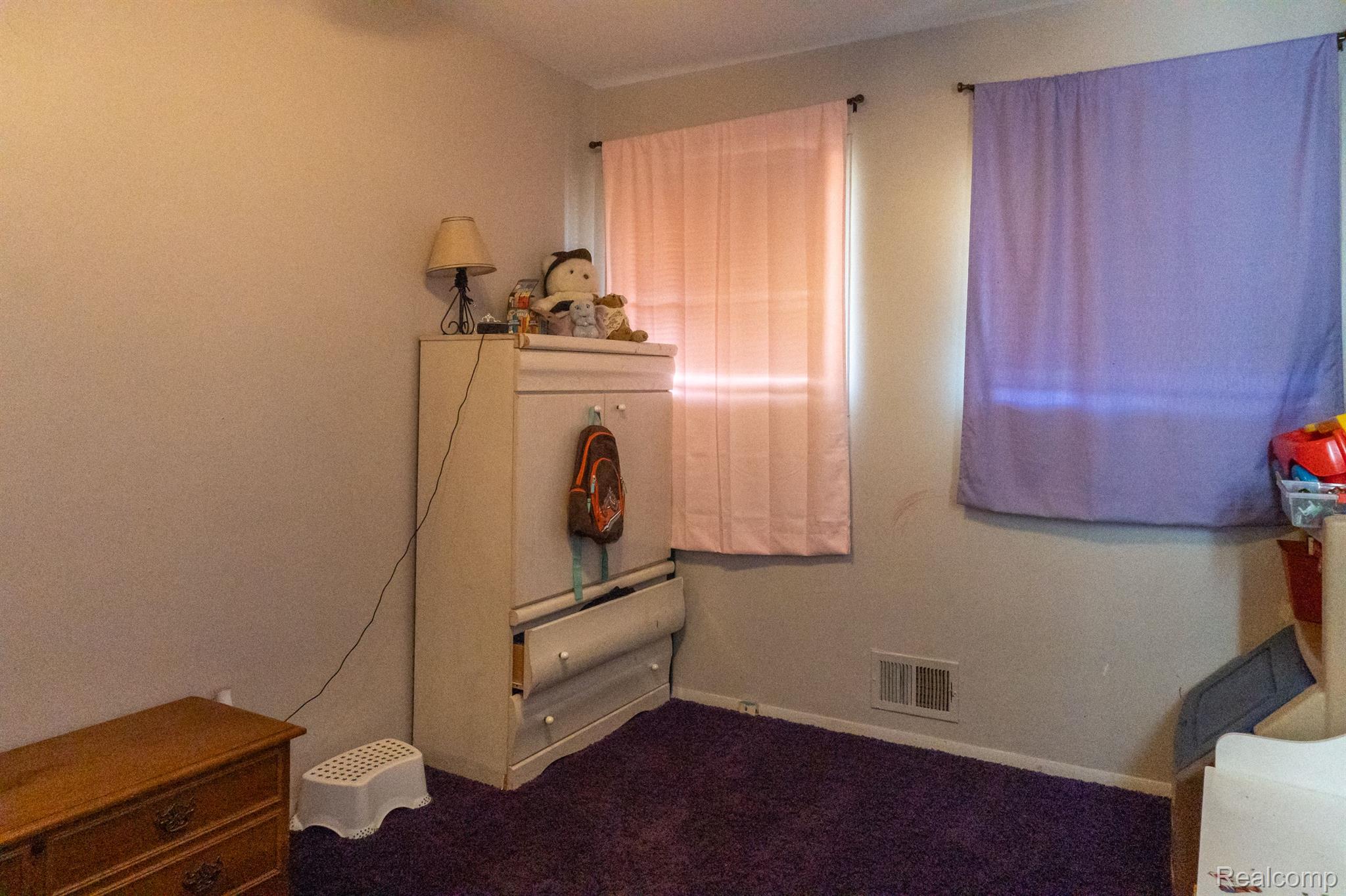 24555 Ridgecroft Avenue Eastpointe, MI 48021 - Photo 12 of 34 Gallery Image 12