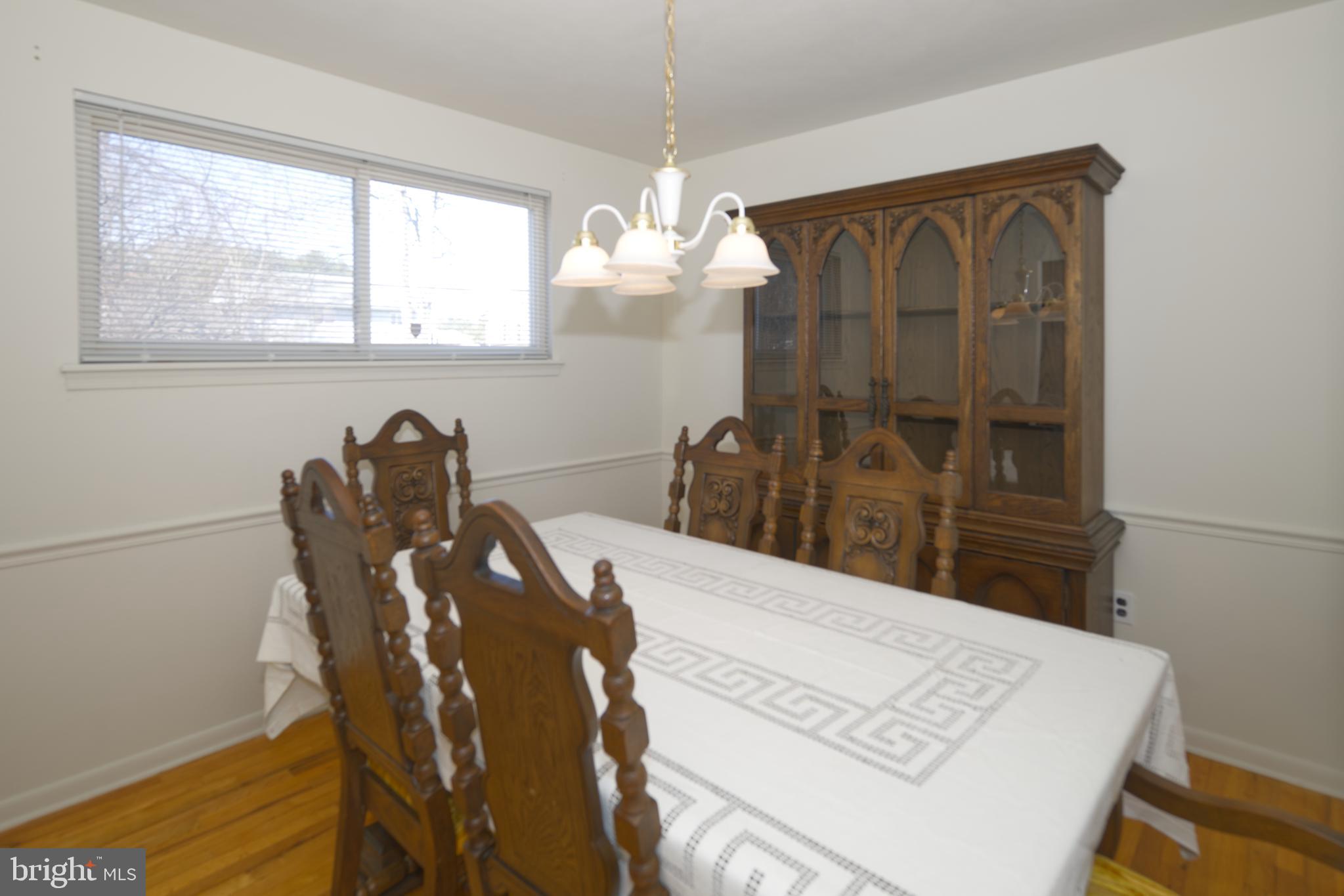843 Townsend Boulevard Dover, DE 19901 - Photo 18 of 35 a view of a dining room with furniture and window