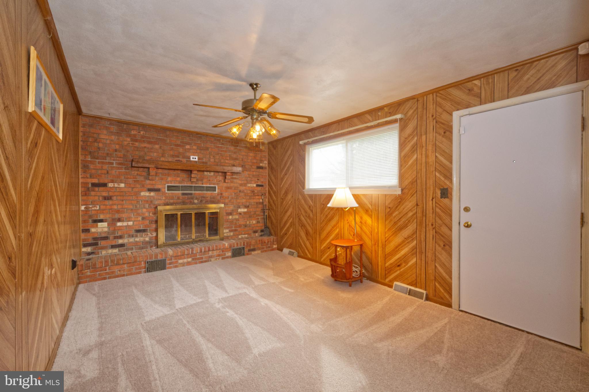 843 Townsend Boulevard Dover, DE 19901 - Photo 20 of 35 a view of a livingroom with a staircase