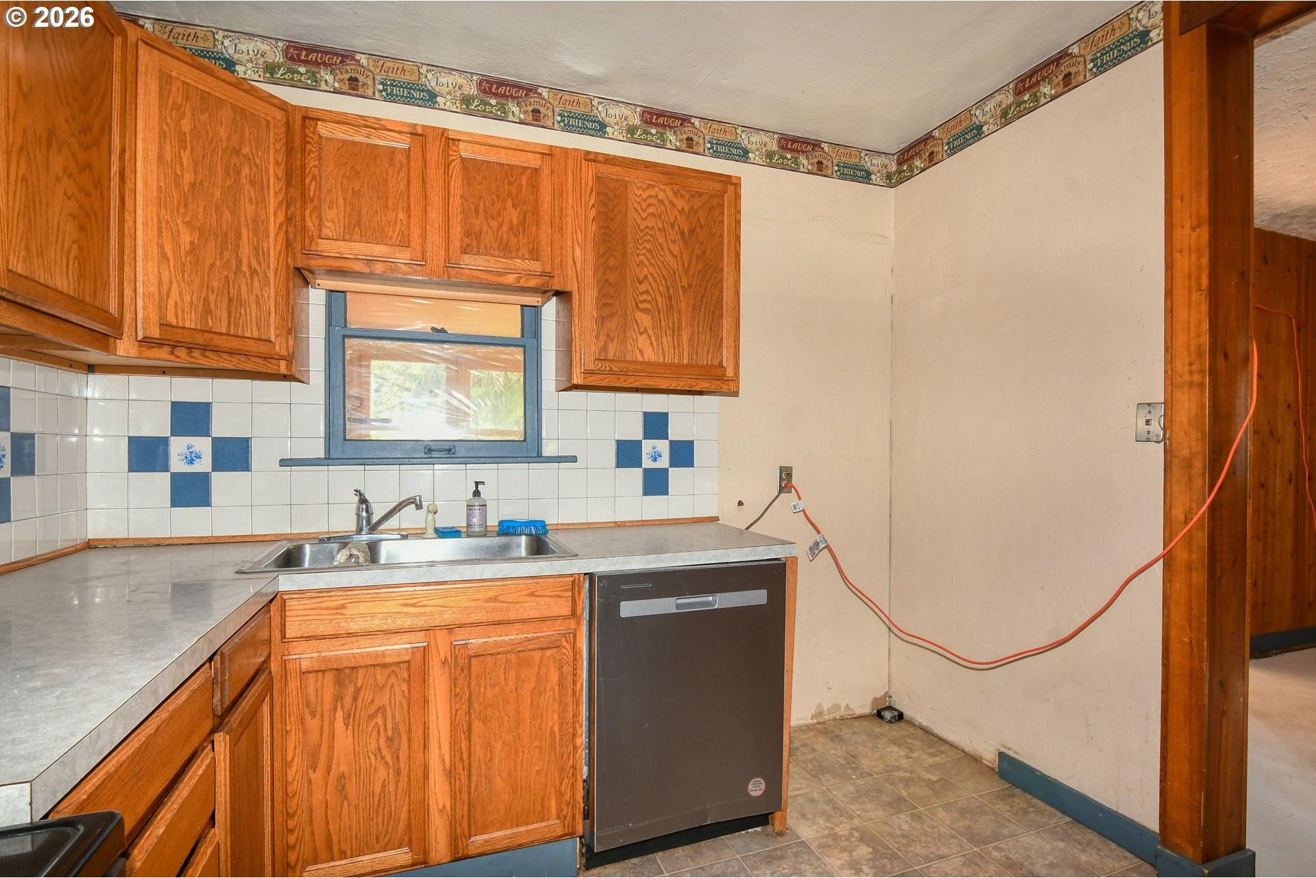 46694 Mission Road Pendleton, OR 97801 - Photo 12 of 47 Gallery Image 12