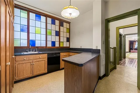 $1,200,000 | 113 Maple Avenue, Oil City, PA 16301