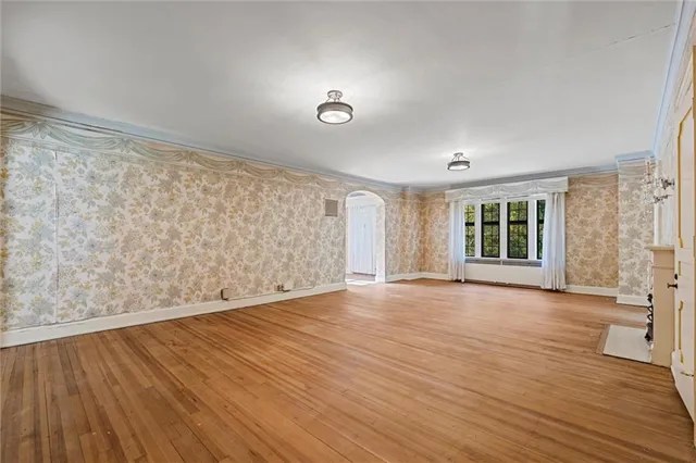 $1,200,000 | 113 Maple Avenue, Oil City, PA 16301