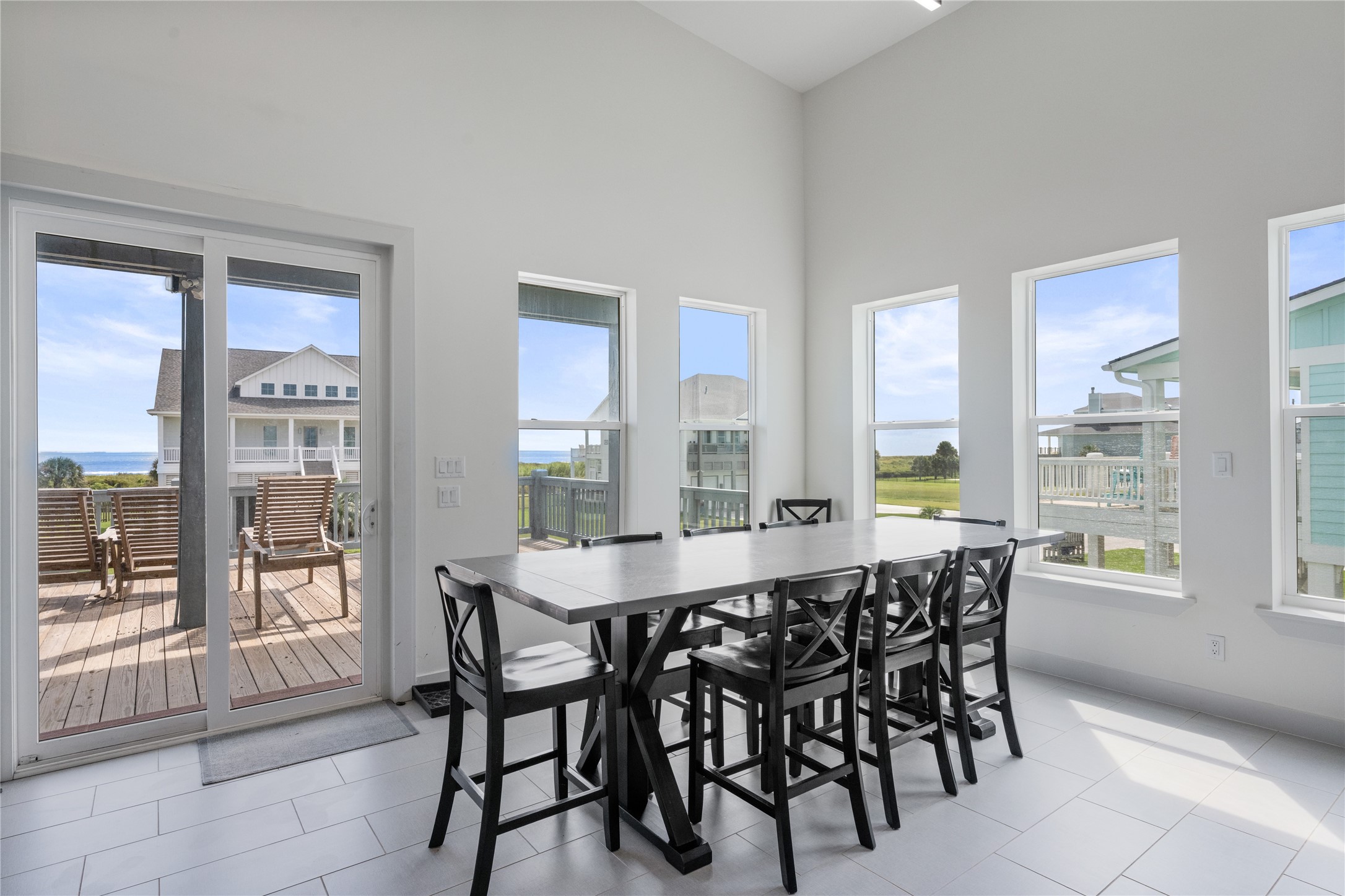 3841 Biscayne Beach Road Crystal Beach, TX 77650 - Photo 16 of 47 Gallery Image 16