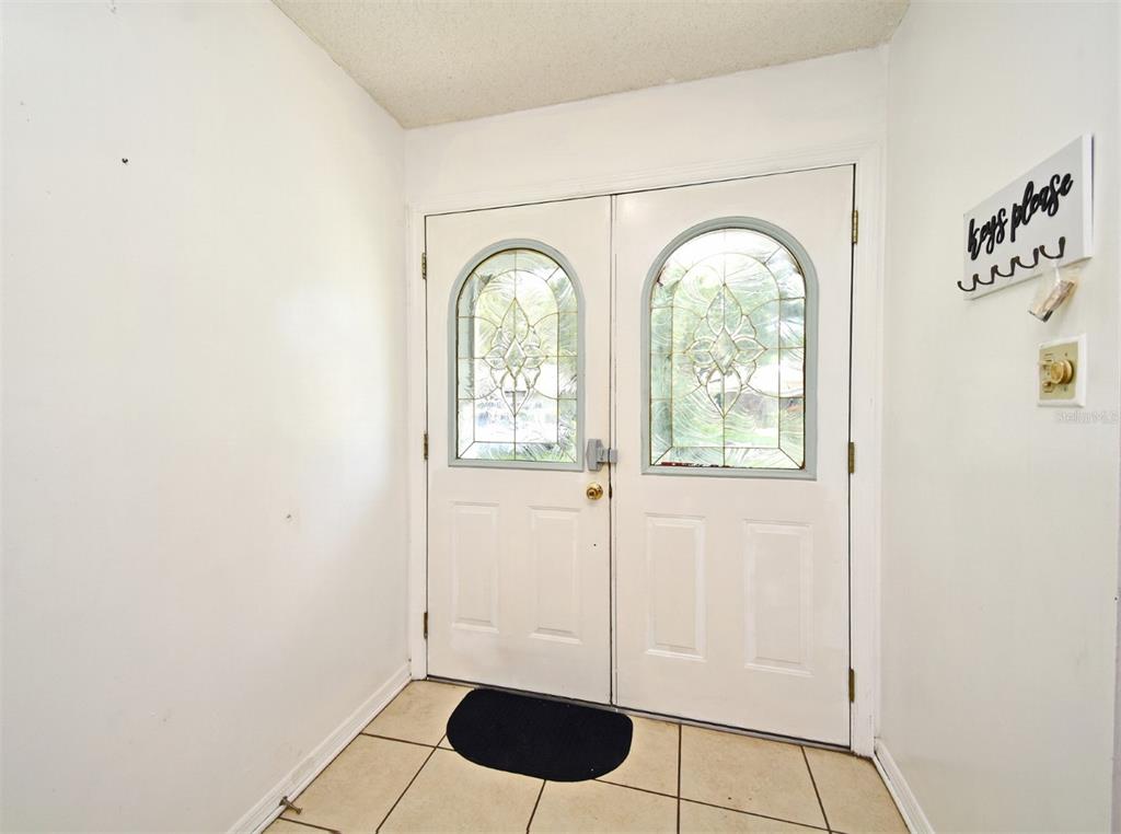 5133 Brenda Drive Orlando, FL 32812 - Photo 3 of 51