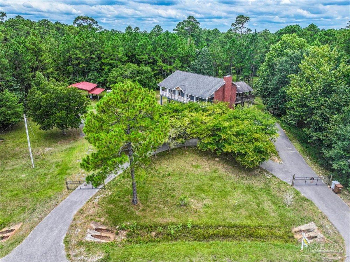 2099 Garcon Point Road Milton, FL 32583 - Photo 7 of 65 a view of a back yard