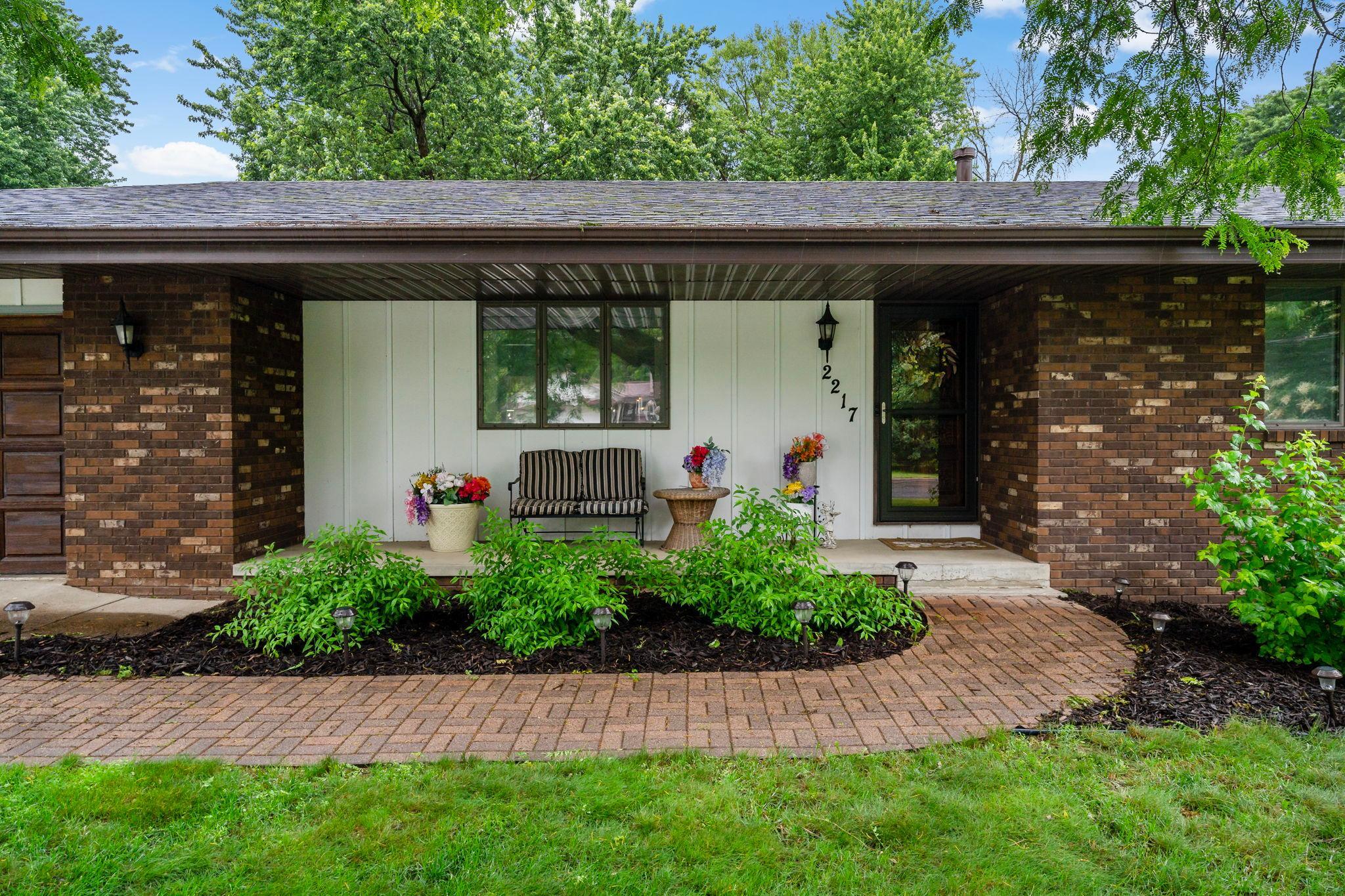 2217 Ripley Avenue Maplewood, MN 55109 - Photo 1 of 48