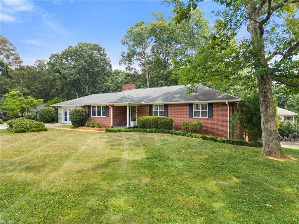 701 Longbow Road Winston-Salem, NC 27104 - Photo 2 of 38
