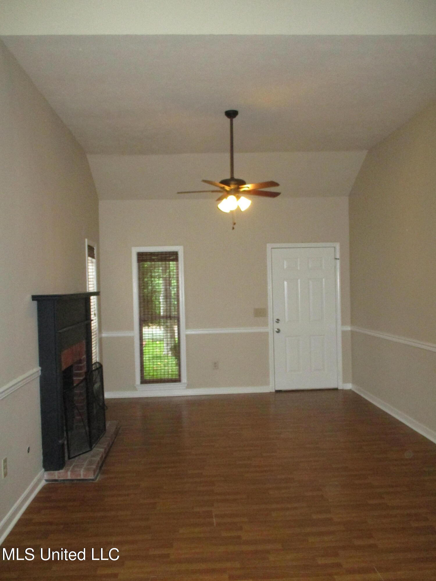230 Bridgeford Boulevard Ridgeland, MS 39157 - Photo 4 of 15 IMG_0478