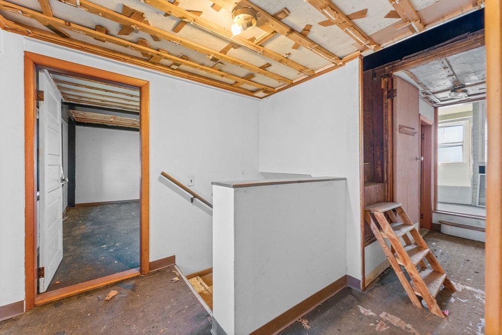 90 Water Street Danvers, MA 01923 - Photo 16 of 42