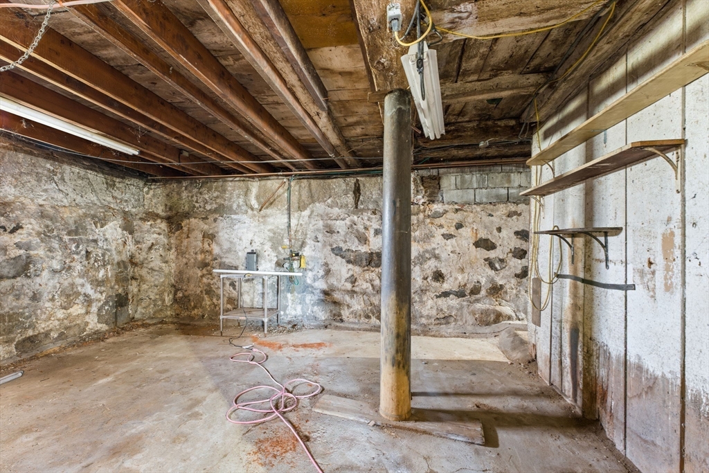 90 Water Street Danvers, MA 01923 - Photo 24 of 42