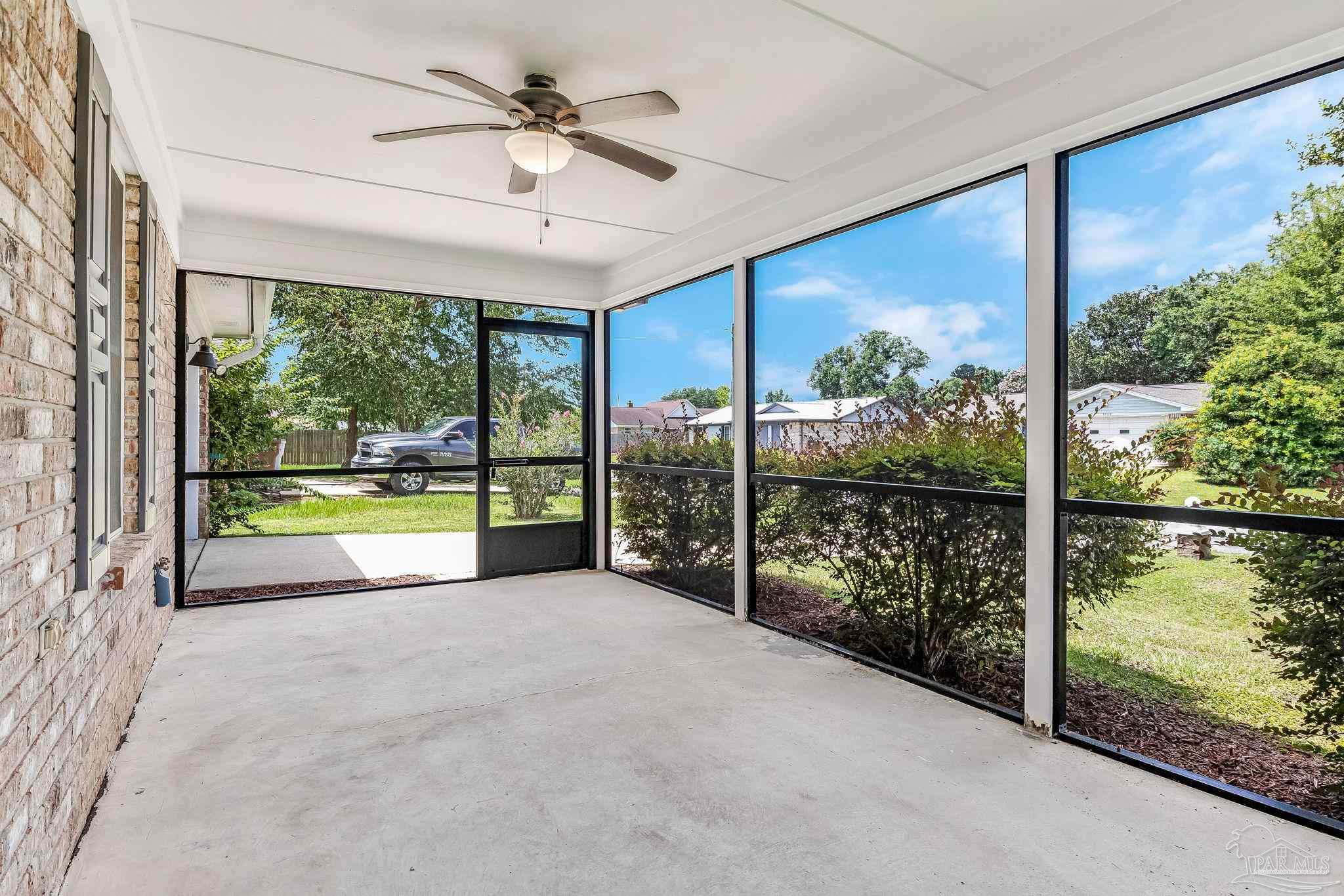 5712 Ivy Lane Pace, FL 32571 - Photo 7 of 51