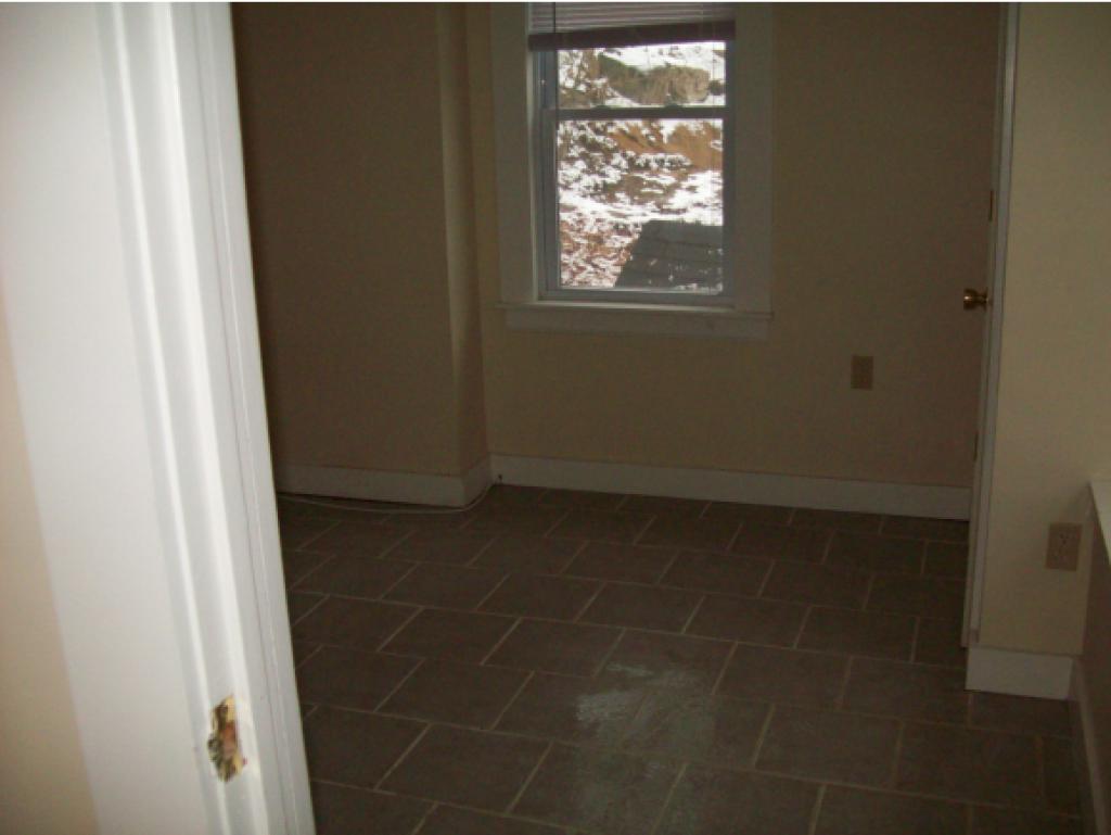 67 State Road Kittery, ME 03904 - Photo 8 of 27