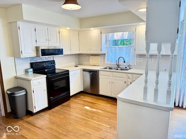 $335,000 | 3505 West Pettigrew Drive, Muncie, IN 47304