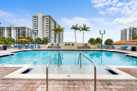 $430,000 | 3020 Northeast 32nd Avenue, Unit 616, Fort Lauderdale, FL 33308