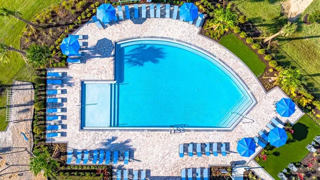 $499,999 | 749 Steel Drive, Ruskin, FL 33570