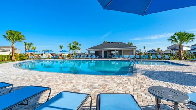 $499,999 | 749 Steel Drive, Ruskin, FL 33570