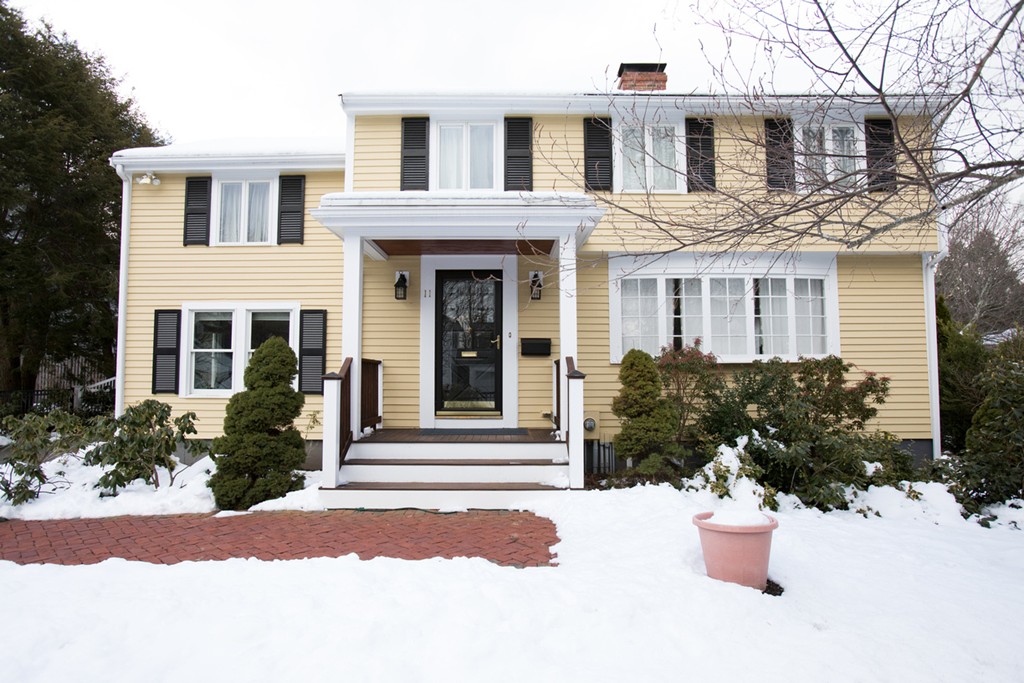 11 Cottonwood Road Wellesley, MA 02482 - Photo 3 of 18