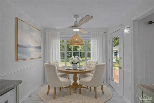 $685,000 | 15 Lakeside Drive, Pensacola, FL 32507