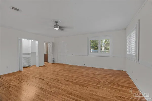 $685,000 | 15 Lakeside Drive, Pensacola, FL 32507