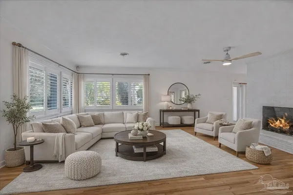 $685,000 | 15 Lakeside Drive, Pensacola, FL 32507