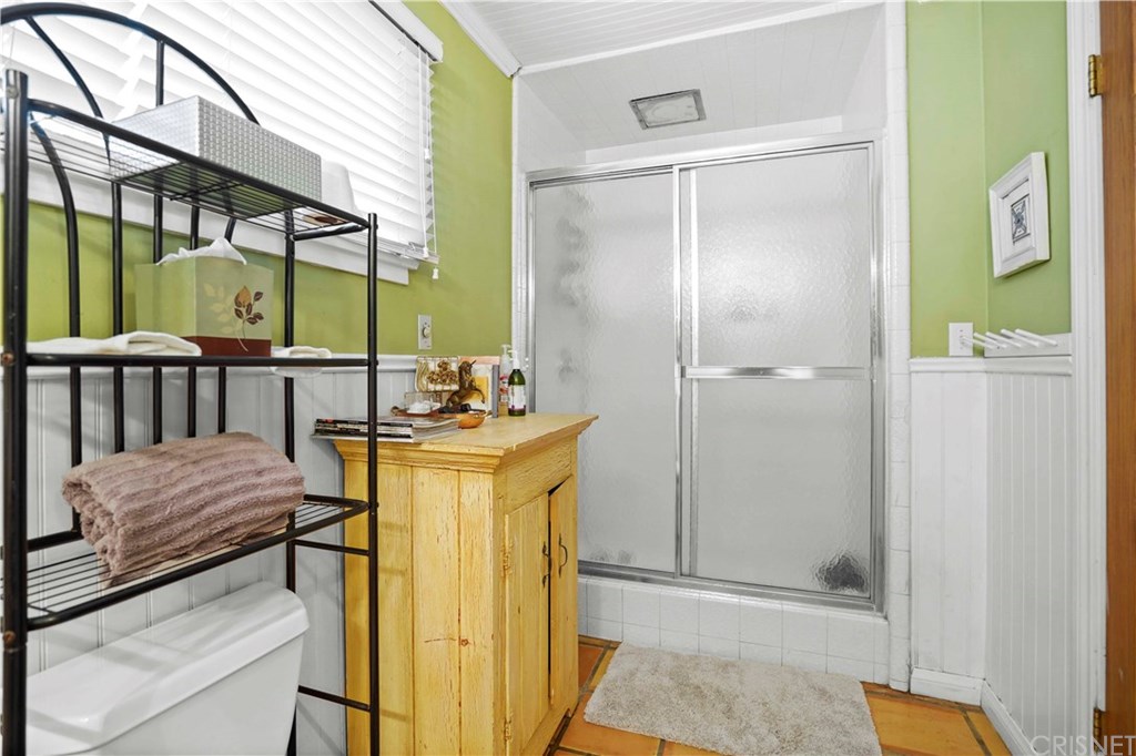 9944 Shoup Avenue Chatsworth, CA 91311 - Photo 15 of 37