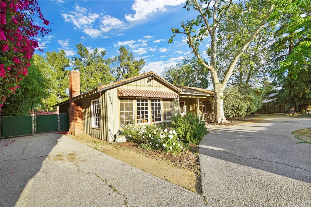 9944 Shoup Avenue Chatsworth, CA 91311 - Photo 26 of 37