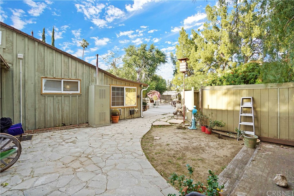 9944 Shoup Avenue Chatsworth, CA 91311 - Photo 27 of 37