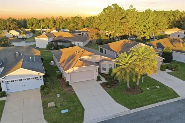 $310,000 | 27046 Roanoke Drive, Leesburg, FL 34748