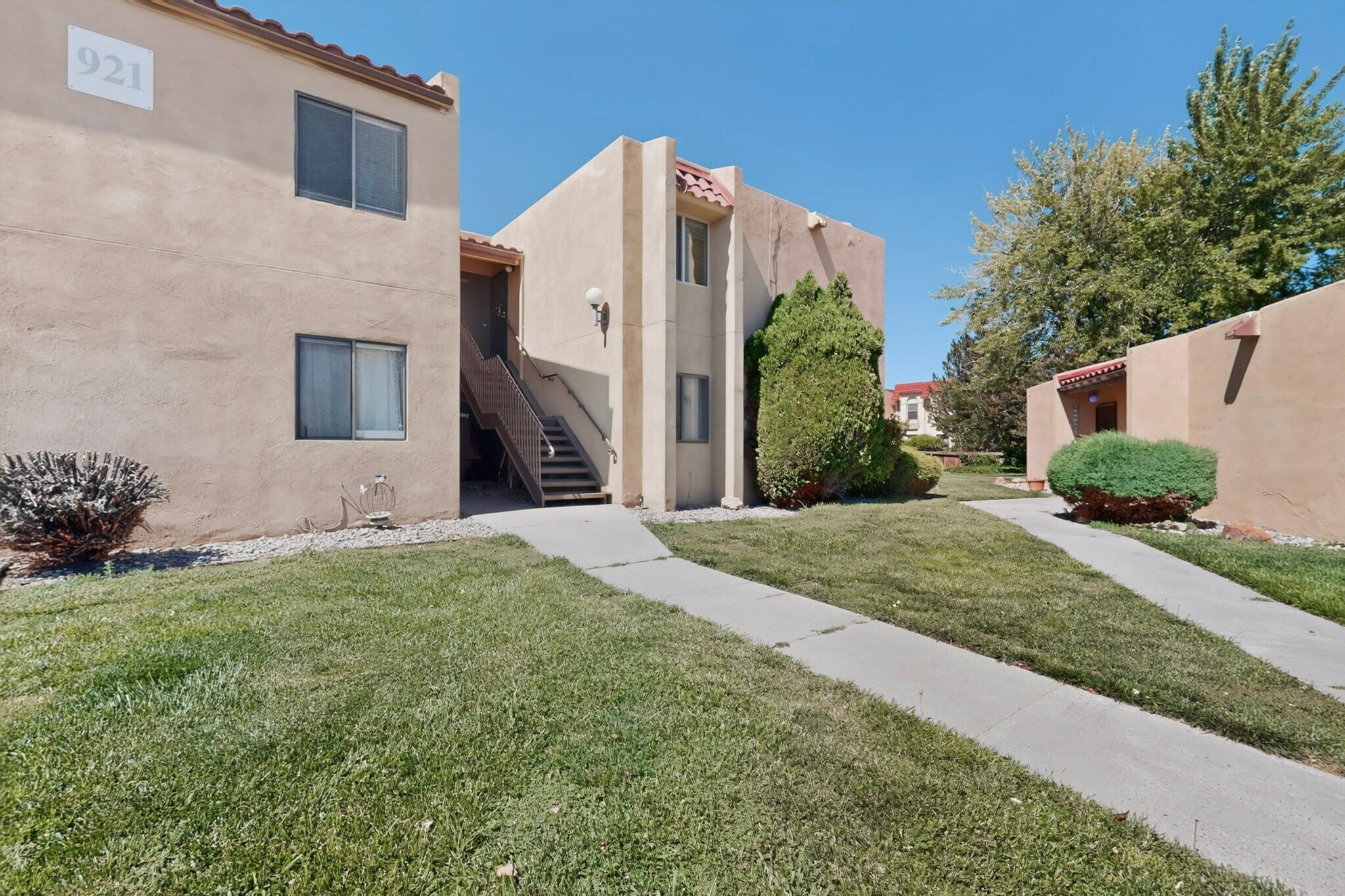 921 Country Club Drive Southeast, Unit J Rio Rancho, NM 87124 - Photo 2 of 35 Gallery Image 2