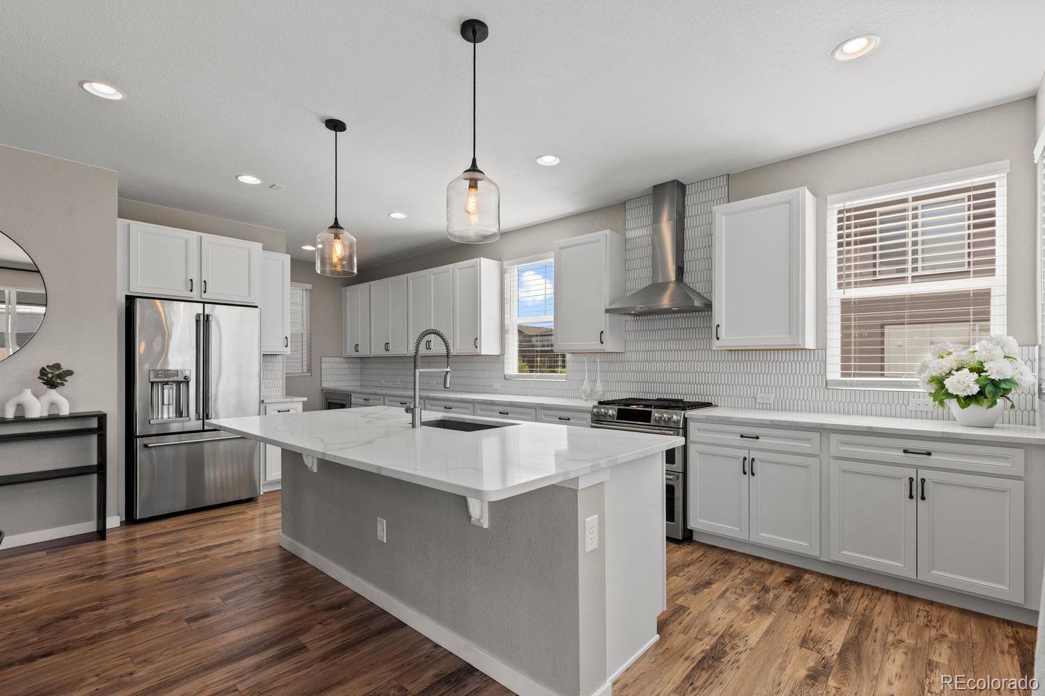 8978 Delacorte Street Highlands Ranch, CO 80129 - Photo 5 of 32