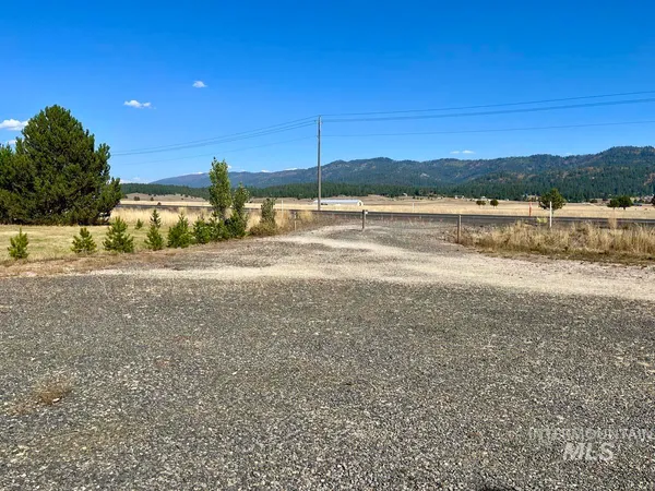 $210,000 | 10319 Highway 55, Cascade, ID 83611