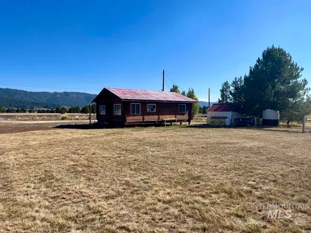 $210,000 | 10319 Highway 55, Cascade, ID 83611