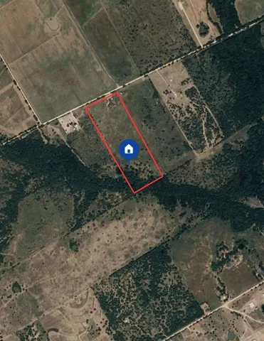 a view of an outdoor space