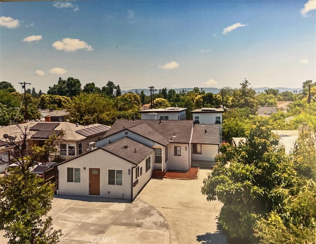 18654 1/2 Runnymede Street Reseda, CA 91335 - Photo 11 of 12 an aerial view of a house