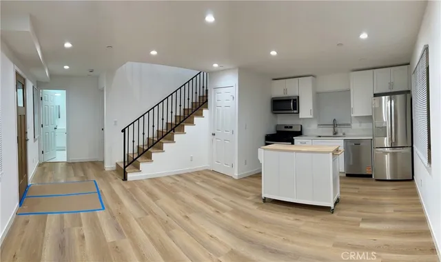 $3,599 | 18654 Runnymede Street, Reseda, CA 91335