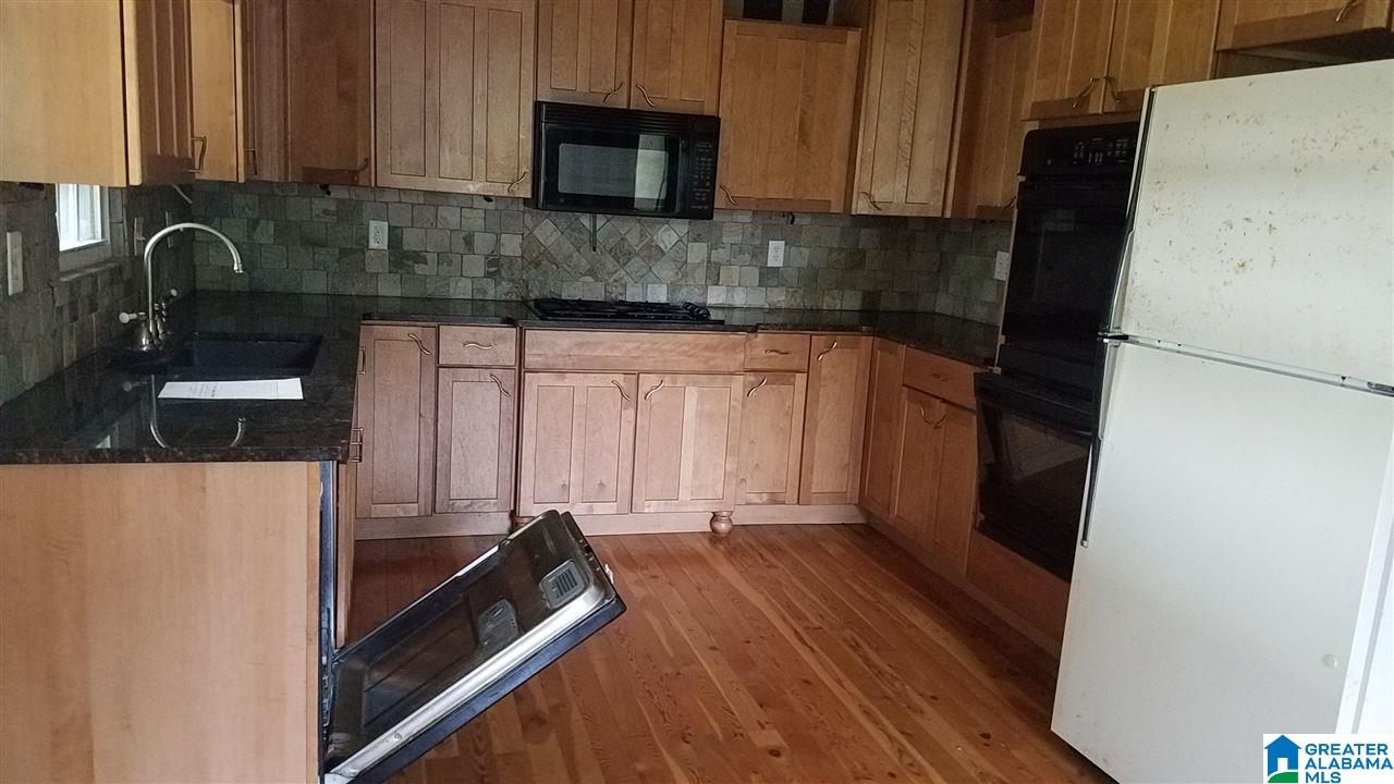 17649 Hembree Road Northport, AL 35475 - Photo 4 of 11