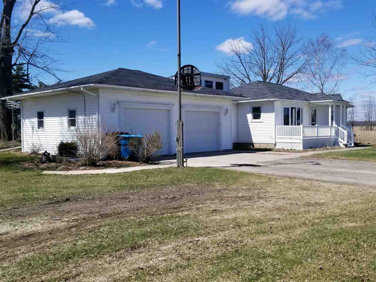 5641 North Mackinaw Road Pinconning, MI 48650 - Photo 7 of 55