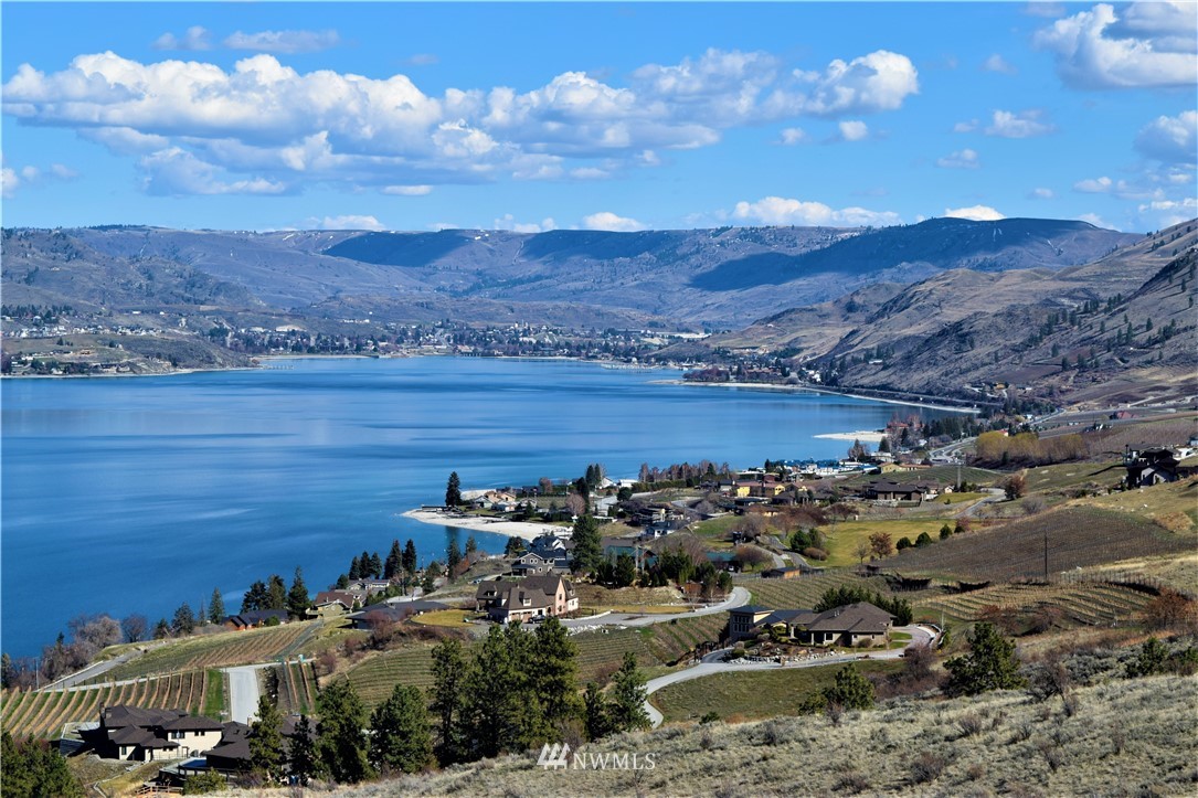 2 South Lakeshore Road Chelan, WA 98816 - Photo 4 of 25 Gallery Image 4