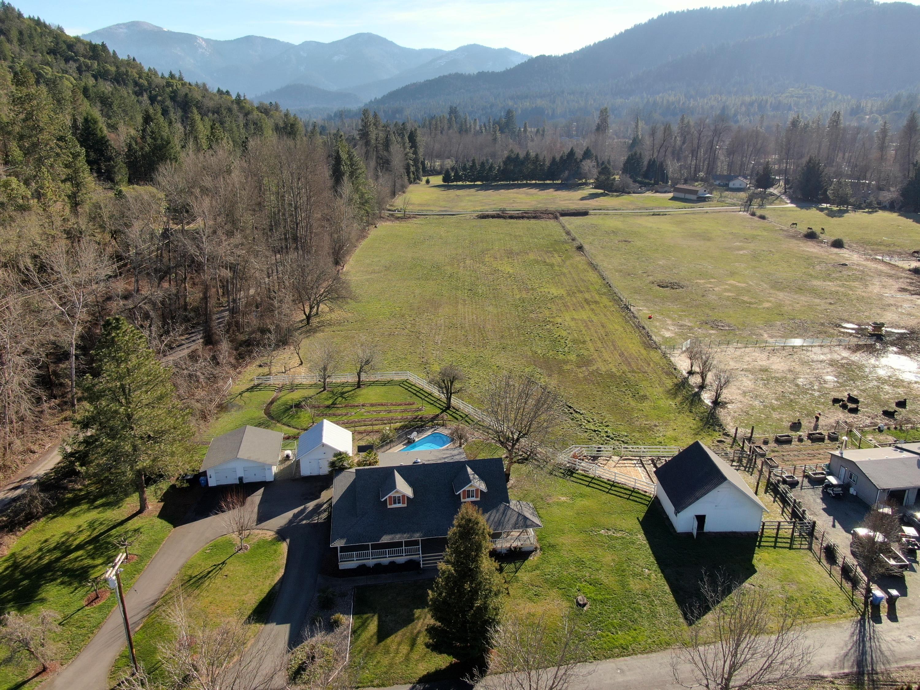 3633 Helms Road Grants Pass, OR 97527 - Photo 1 of 59 4354920A-9CBC-425D-AD0C-35E683384CD3