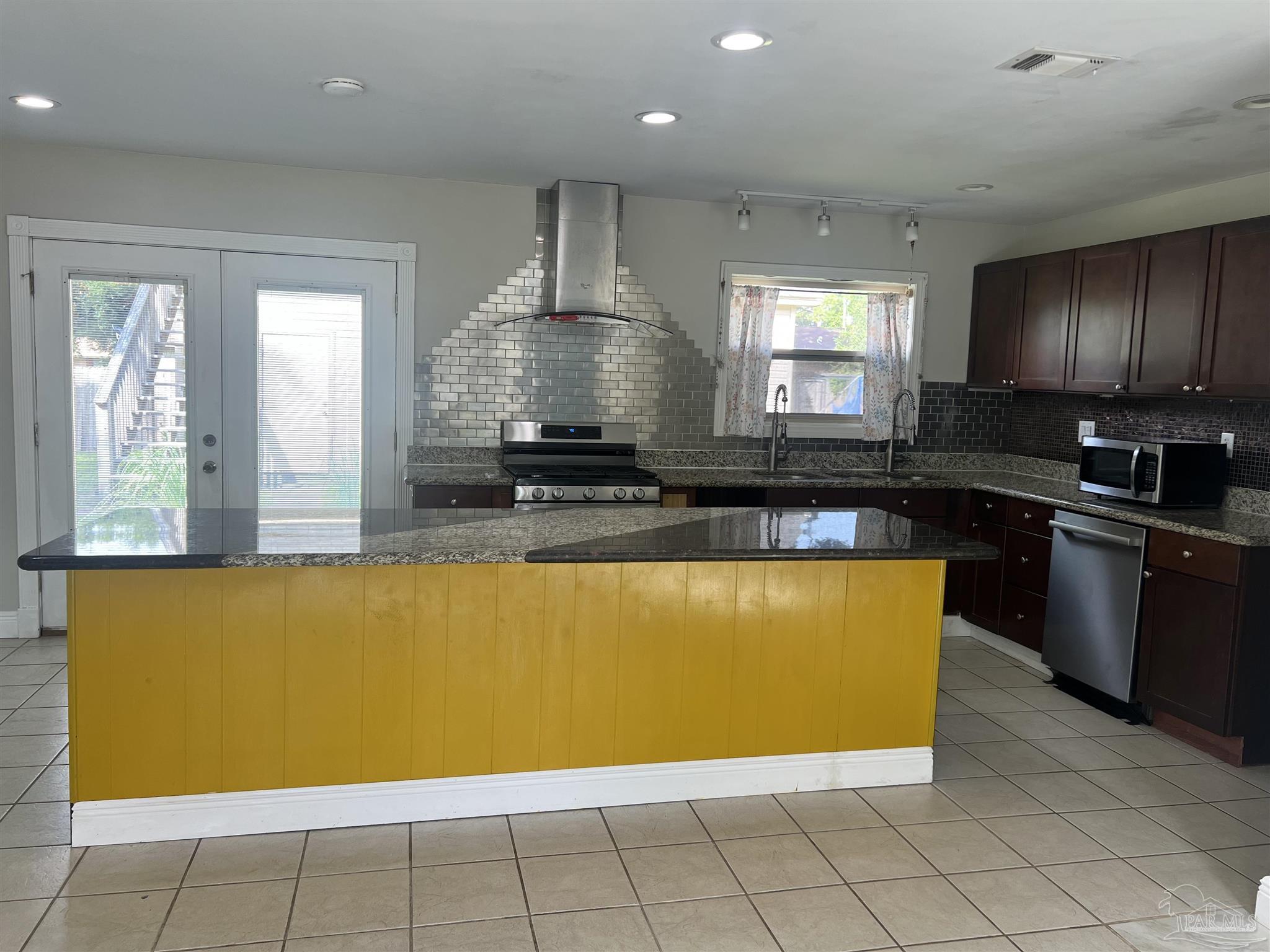 7920 Holgate Road Pensacola, FL 32514 - Photo 9 of 40 Gallery Image 9
