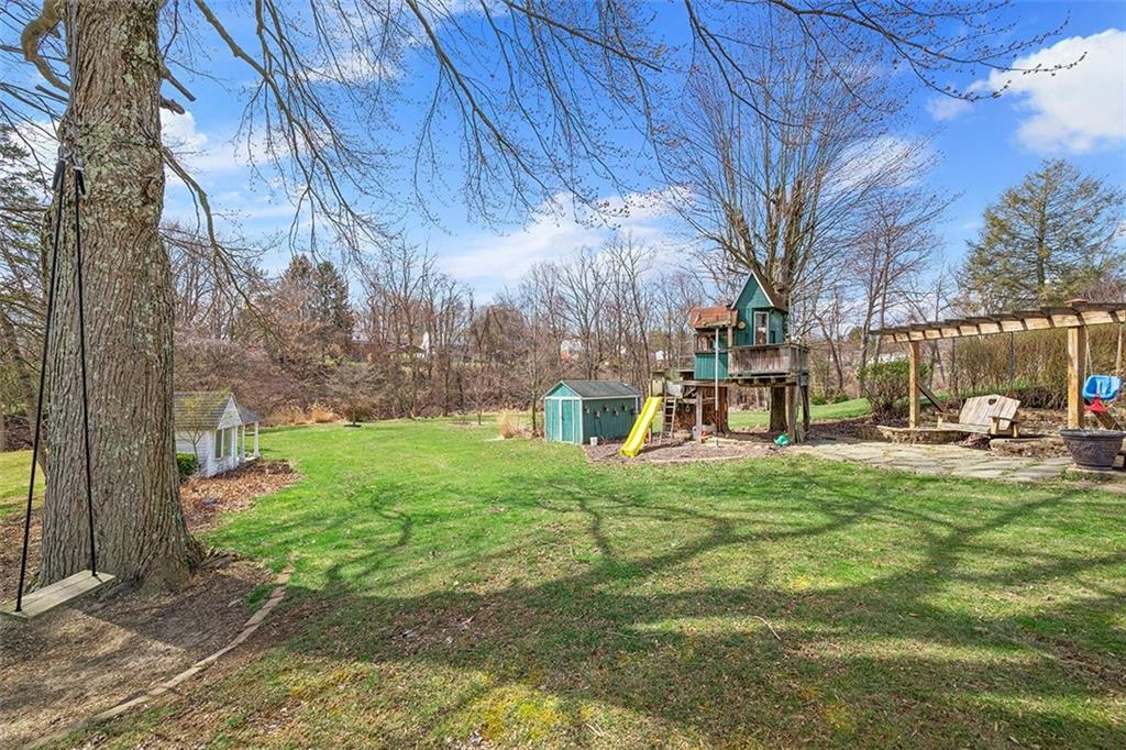241 Wyngate Road Coraopolis, PA 15108 - Photo 23 of 24 Gallery Image 23