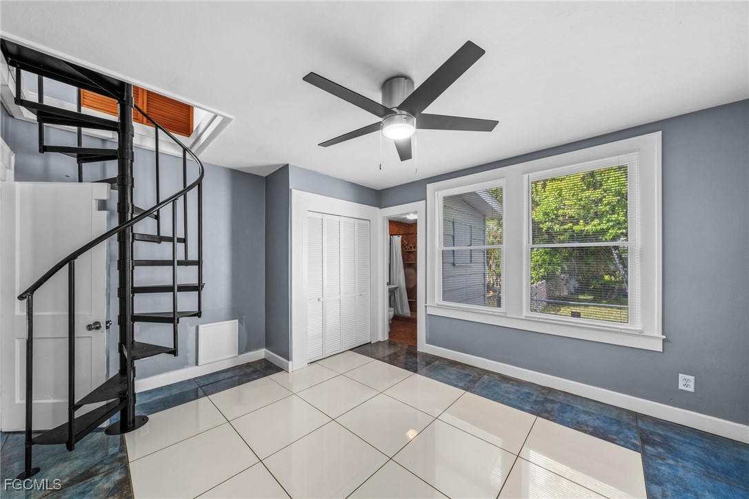 290 Granada Boulevard Fort Myers, FL 33905 - Photo 21 of 37 a view of an entryway