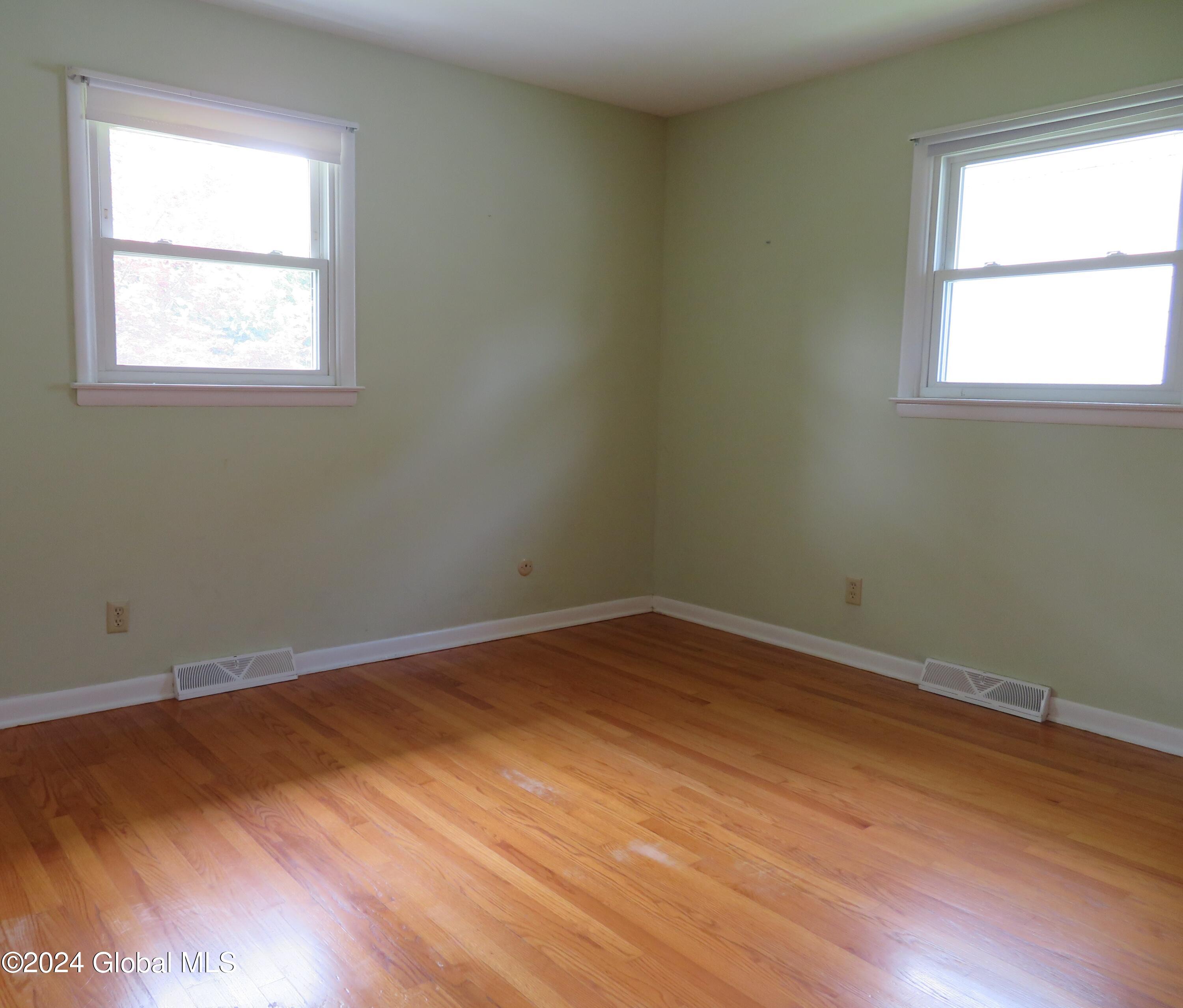 38 Linden Road Albany, NY 12208 - Photo 11 of 27 Primary Bedroom