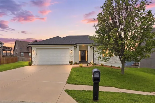 $499,900 | 12450 Northwest Lauren Circle, Platte City, MO 64079