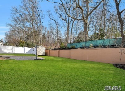 44 Barry Lane Syosset, NY 11791 - Photo 20 of 20