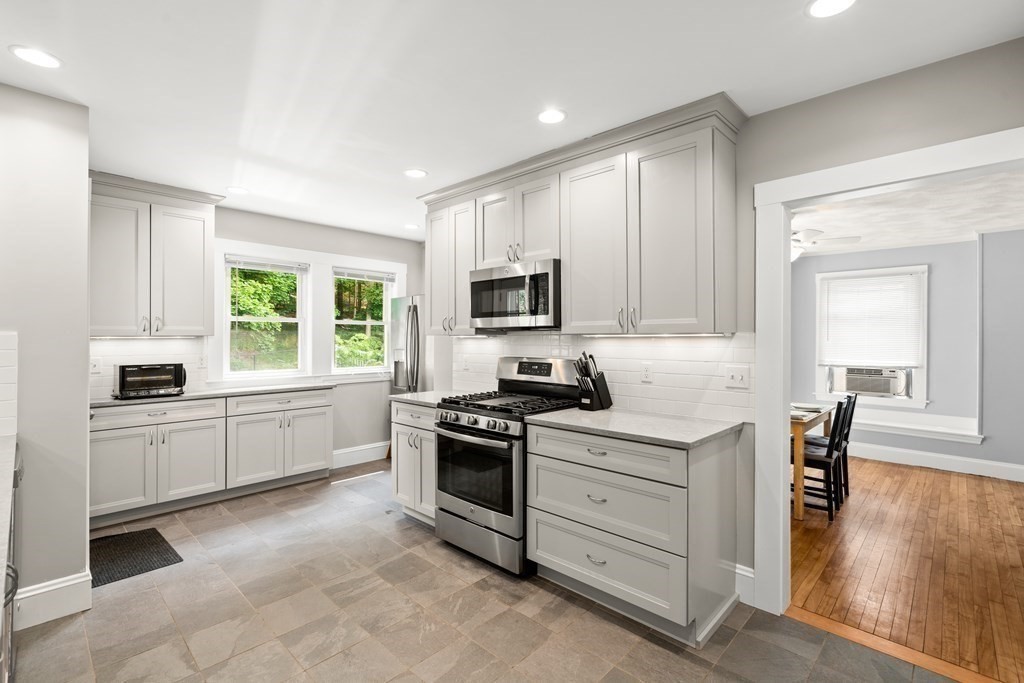 3 Chester Brook Road Waltham, MA 02452 - Photo 3 of 39 Gallery Image 3