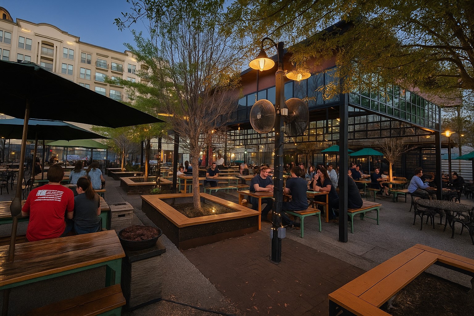 1613 West 15th Street Houston, TX 77008 - Photo 25 of 25 a view of a chairs and tables in a patio