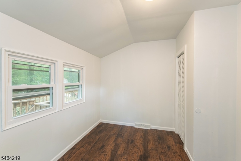 8 Weaver House Cove Road Andover, NJ 07821 - Photo 13 of 20 Gallery Image 13