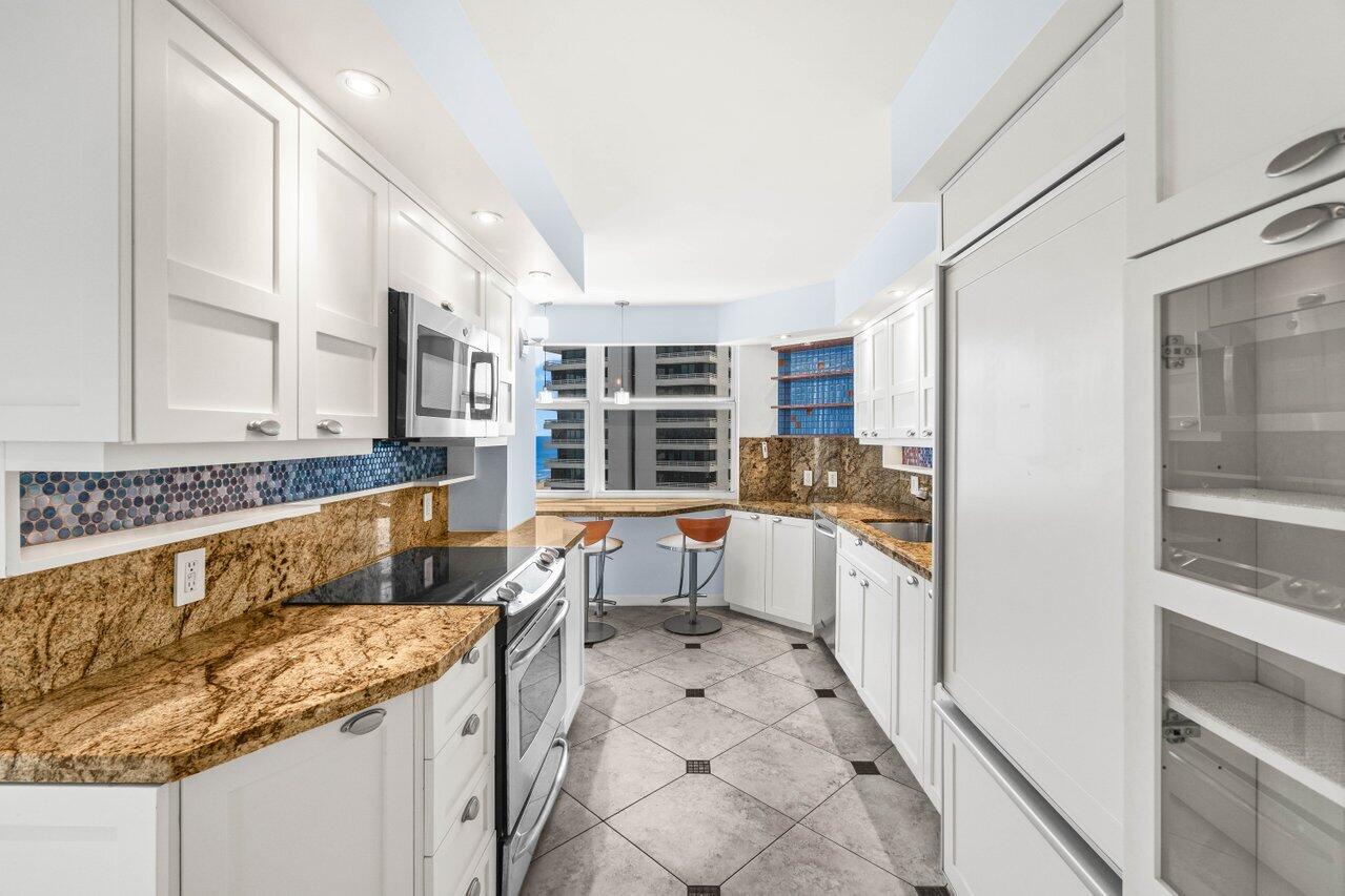 1200 South Ocean Boulevard, Unit 11C Boca Raton, FL 33432 - Photo 12 of 47 008-1200SouthOceanBoulevard-11C-BocaRato